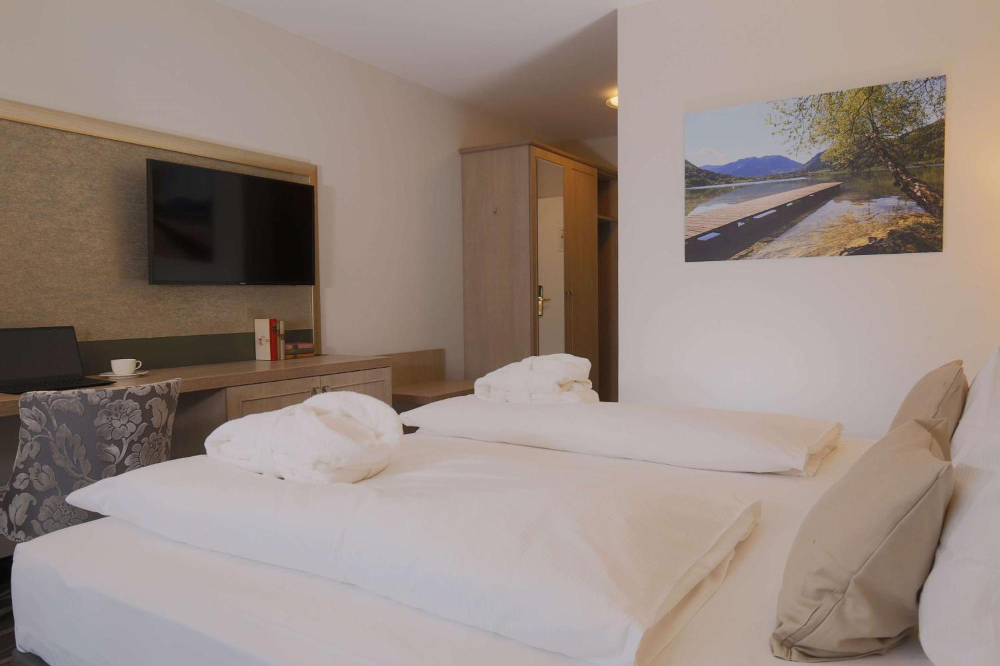 Hotel Bayerischer Hof Miesbach, BW Premier Collection Экстерьер фото